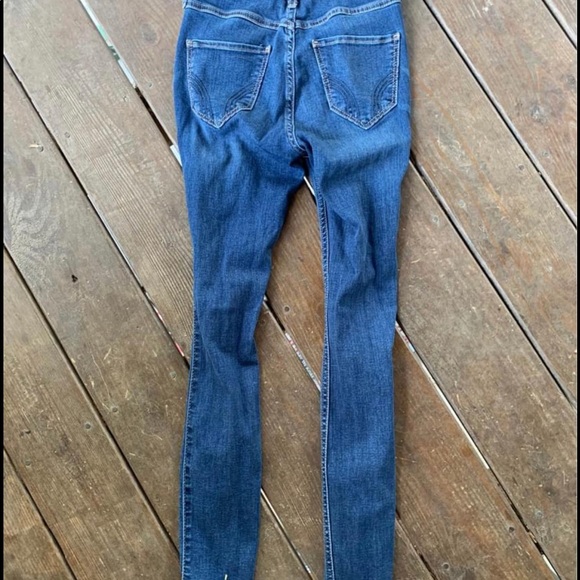 Hollister Jeans - Picture 2 of 3